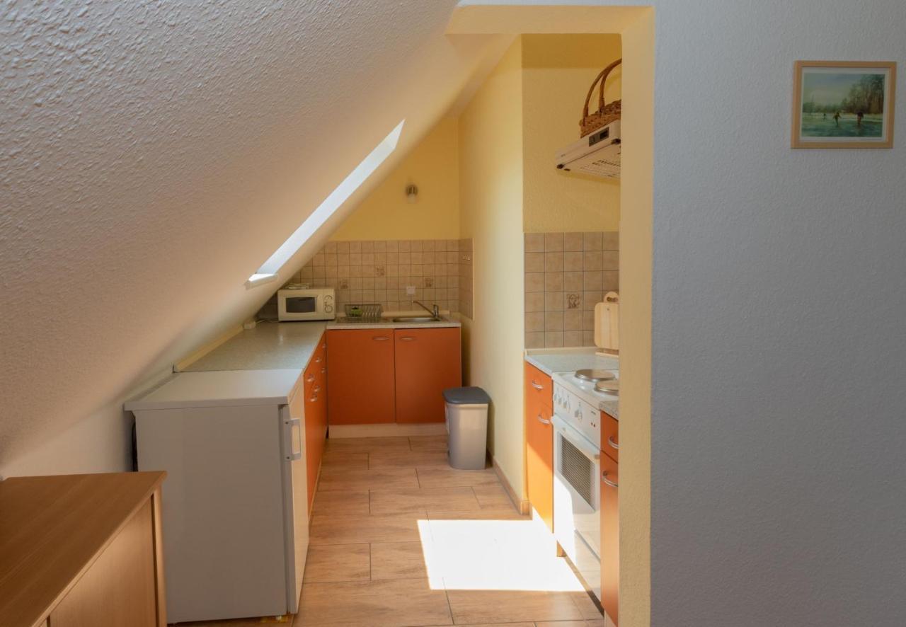 Apartment Ferienwohnung Lehmann, Ursel